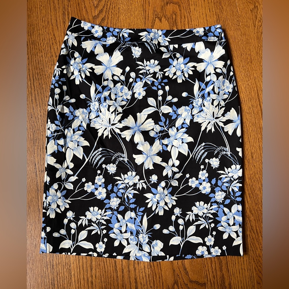 Talbots pencil skirt 4 petite